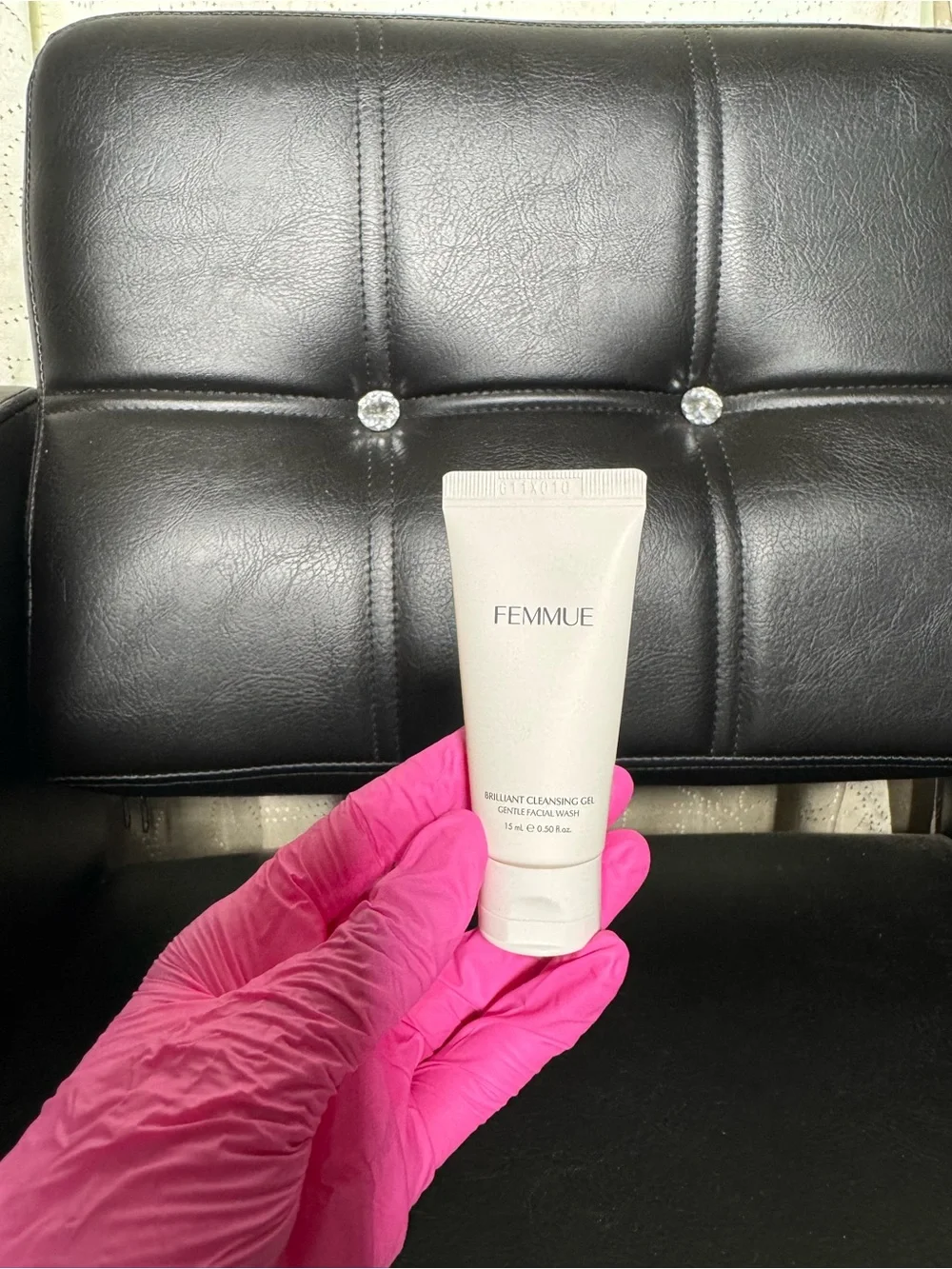 Femmue Brilliant Cleansing Gel Facial Wash Sample